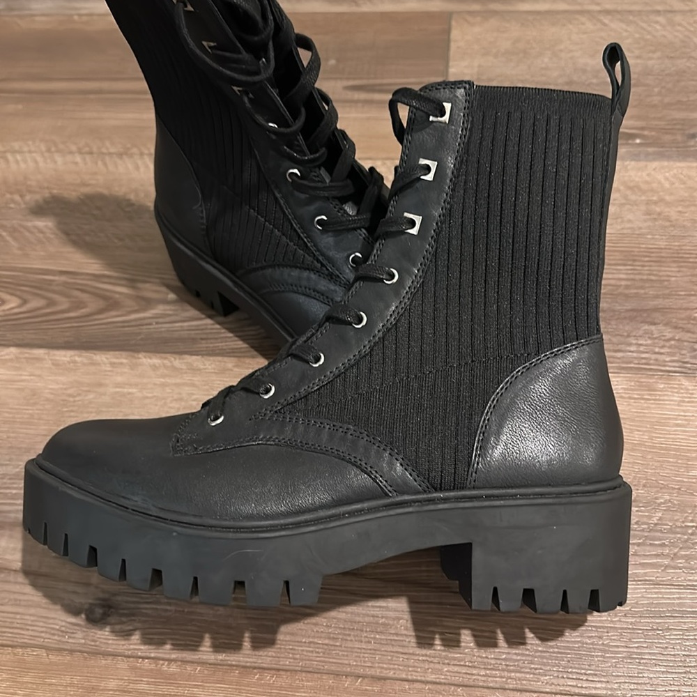 NEW Antonio Melani Slip-On Leather Combat Boots
